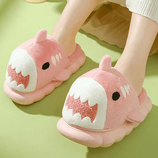 Image Chaussons Requin Kawaii Rose portés